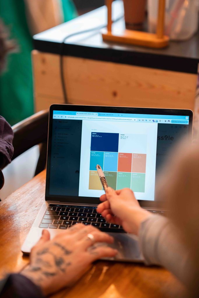 création d'identité visuelle lyon